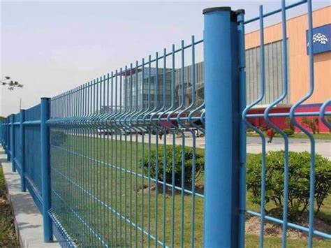 ISO9001 3d curvou a resistência de oxidação do conjunto de Mesh Fence 4ft do fio facilmente
